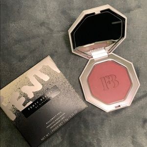 Fenty Beauty Killawatt Highlighter in Ruby Richez